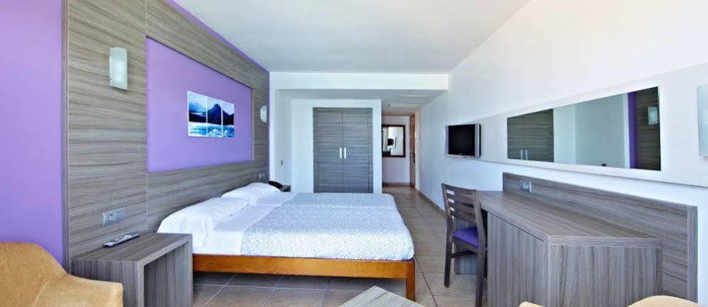 Mar Azul Pur Estil Hotel & Spa (Adults Only) カラ・ラトハダ エクステリア 写真
